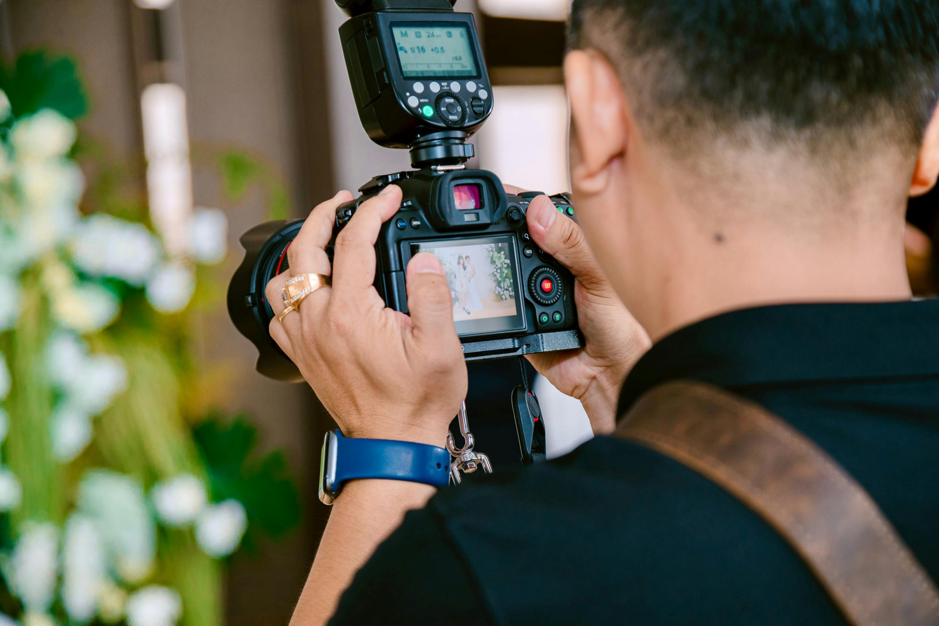 Professionelle Hochzeitsplanung und Vorbereitung – Foto- und Videografie in Zürich, Bern, Basel & der ganzen Schweiz